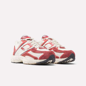 
                  
                    Reebok Tenis Premier Trinity KFS
                  
                